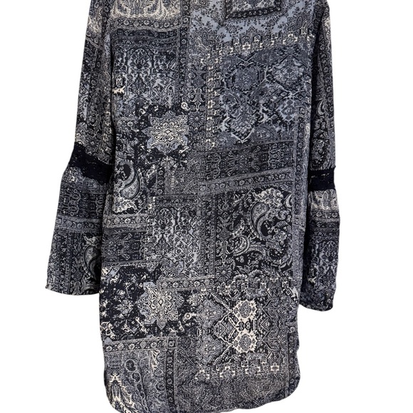 NWT Denim Blue Print  Top w/Tassel Tie  MEDIUM   #A - Picture 5 of 10